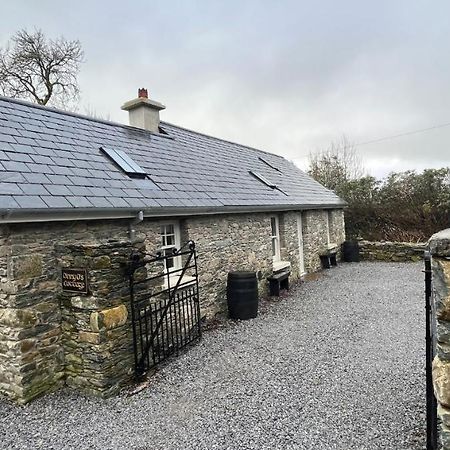 Newly Renovated Stone Cottage Located 2.5 Miles From Killarney Town Teernaboul Dış mekan fotoğraf