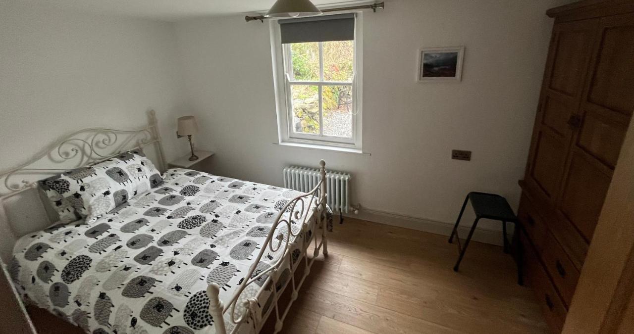 Newly Renovated Stone Cottage Located 2.5 Miles From Killarney Town Teernaboul Dış mekan fotoğraf