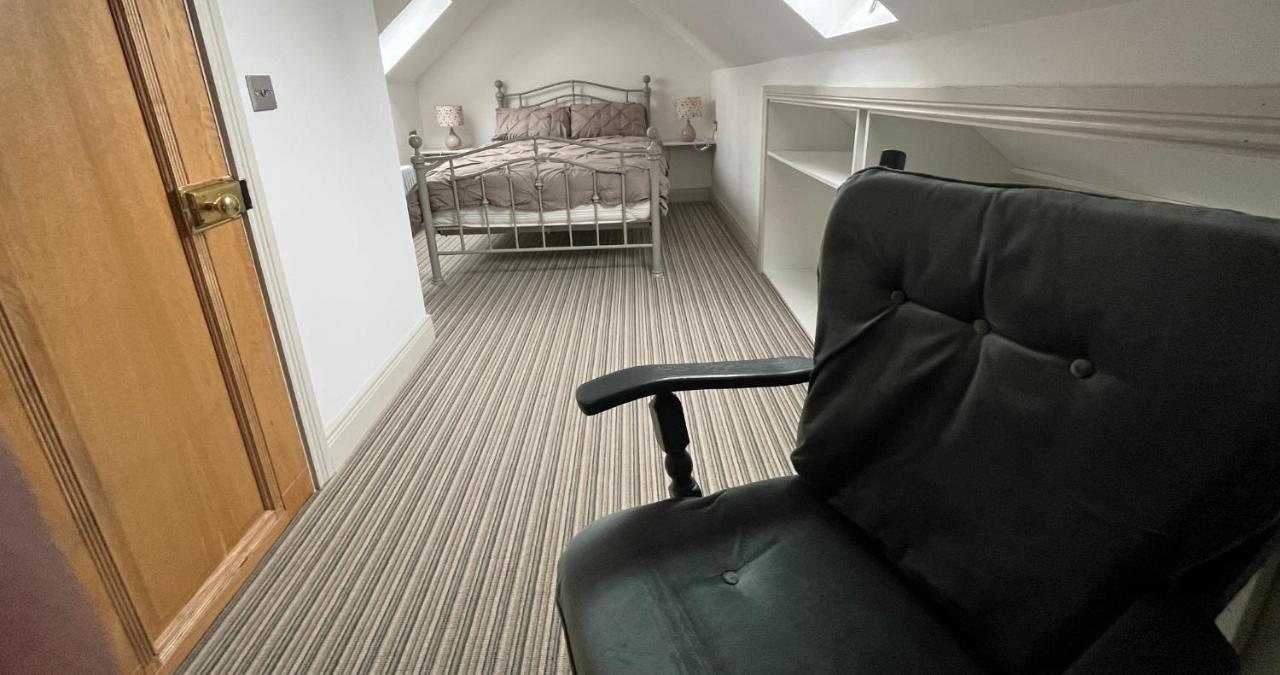 Newly Renovated Stone Cottage Located 2.5 Miles From Killarney Town Teernaboul Dış mekan fotoğraf